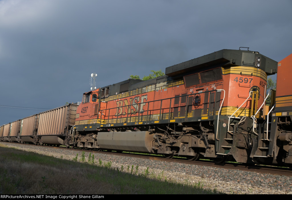 BNSF 4597 Roster shot